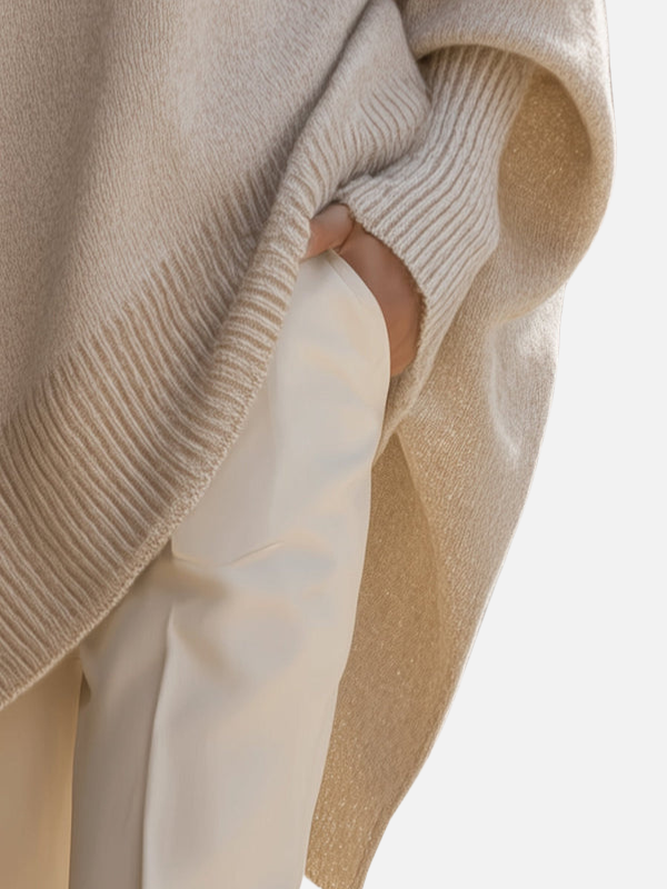 Anne | Weicher Oversized Poncho-Pullover aus Strick