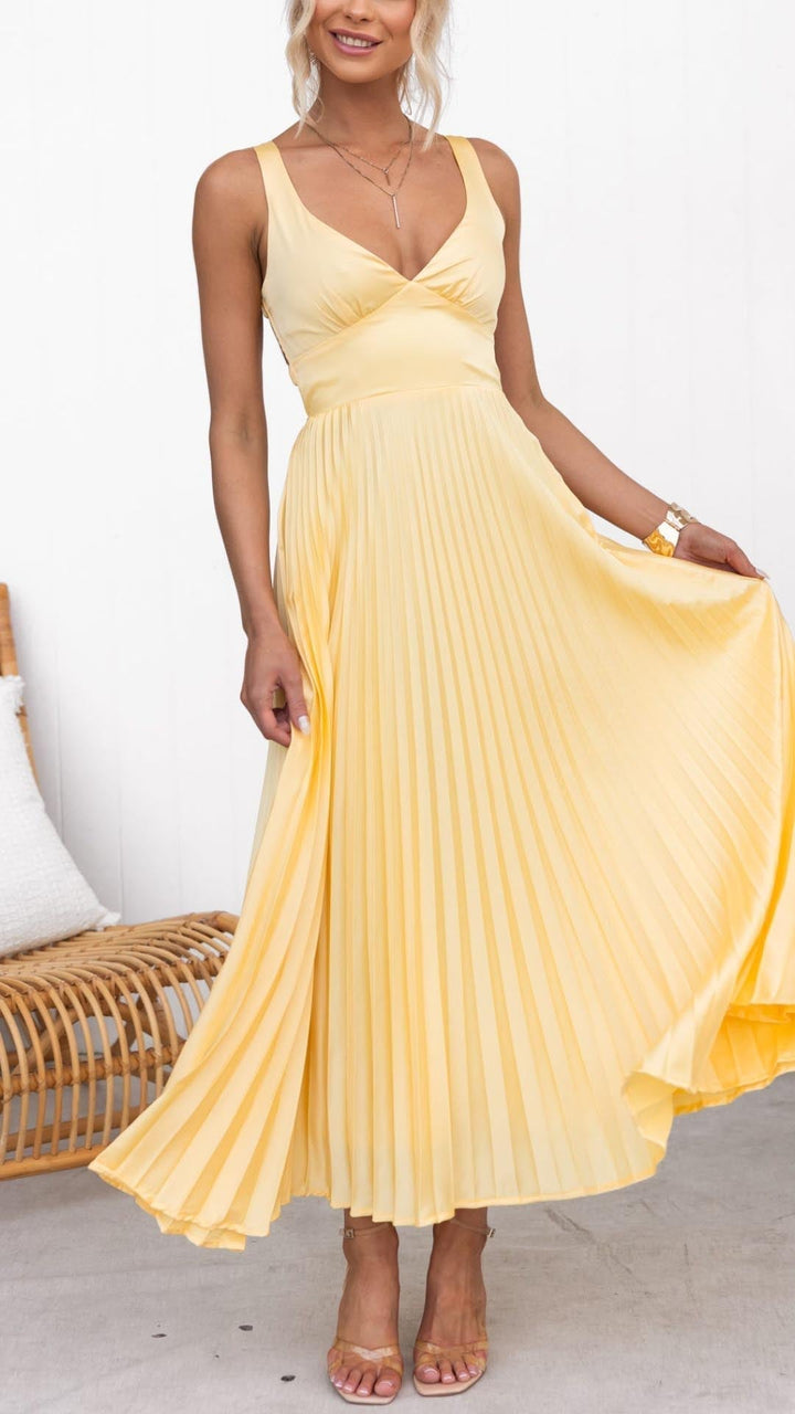 Robe longue plissée jaune Aby à col en V