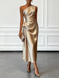 Caille - Champagner Satin Ein-Schulter Ärmelloses Rüschendes Midi-Kleid